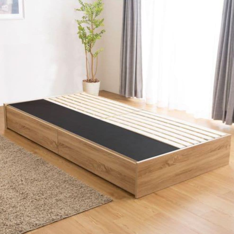 【送料込】ベッドフレーム　1台　シングル　ヘッドレス　ニトリ