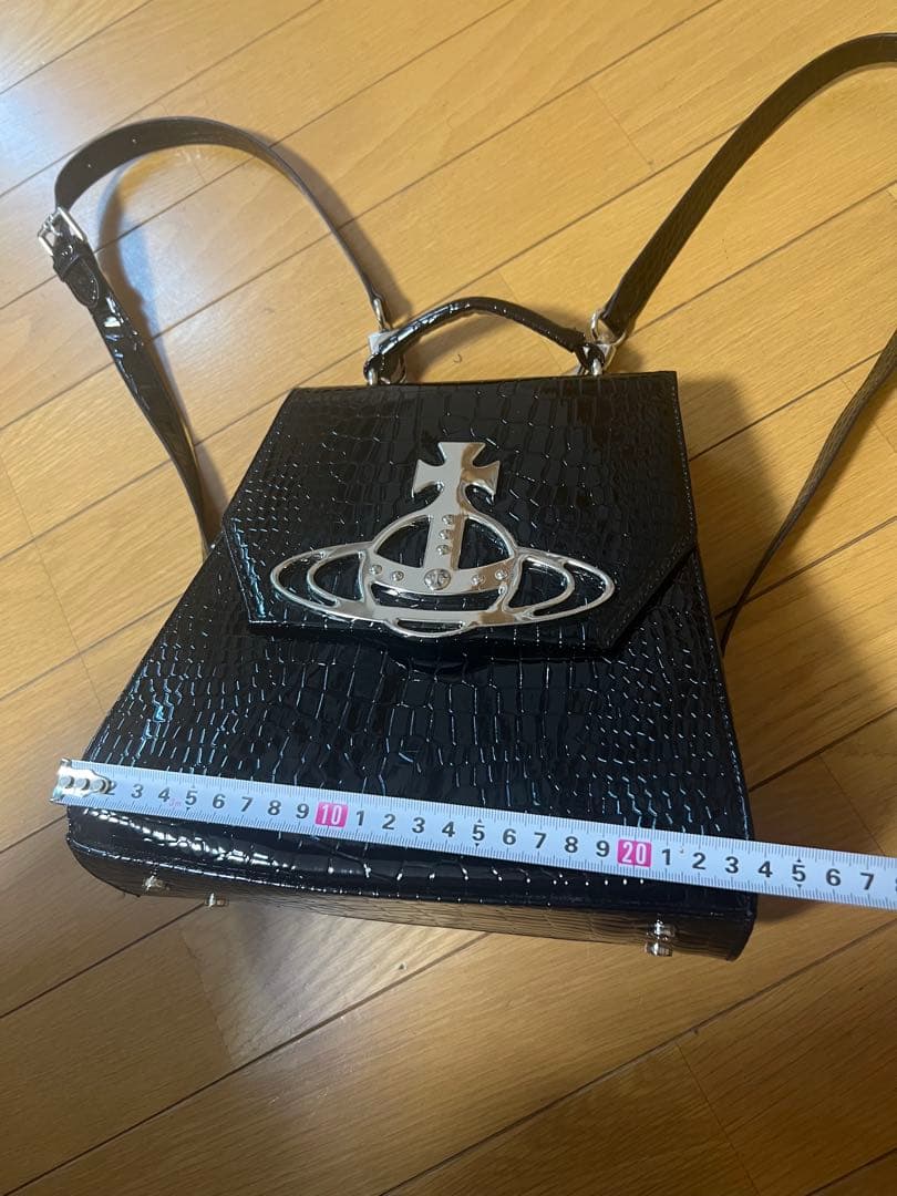 甘*す様 Vivienne Westwood クロコダイル風リュック