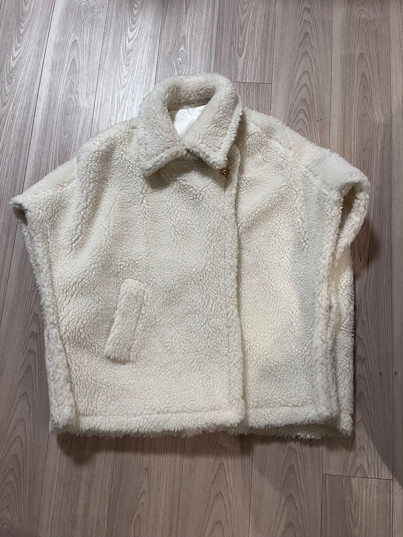 11/3(月)までの限定値下げ！birthday bash ボアコート　ケープ