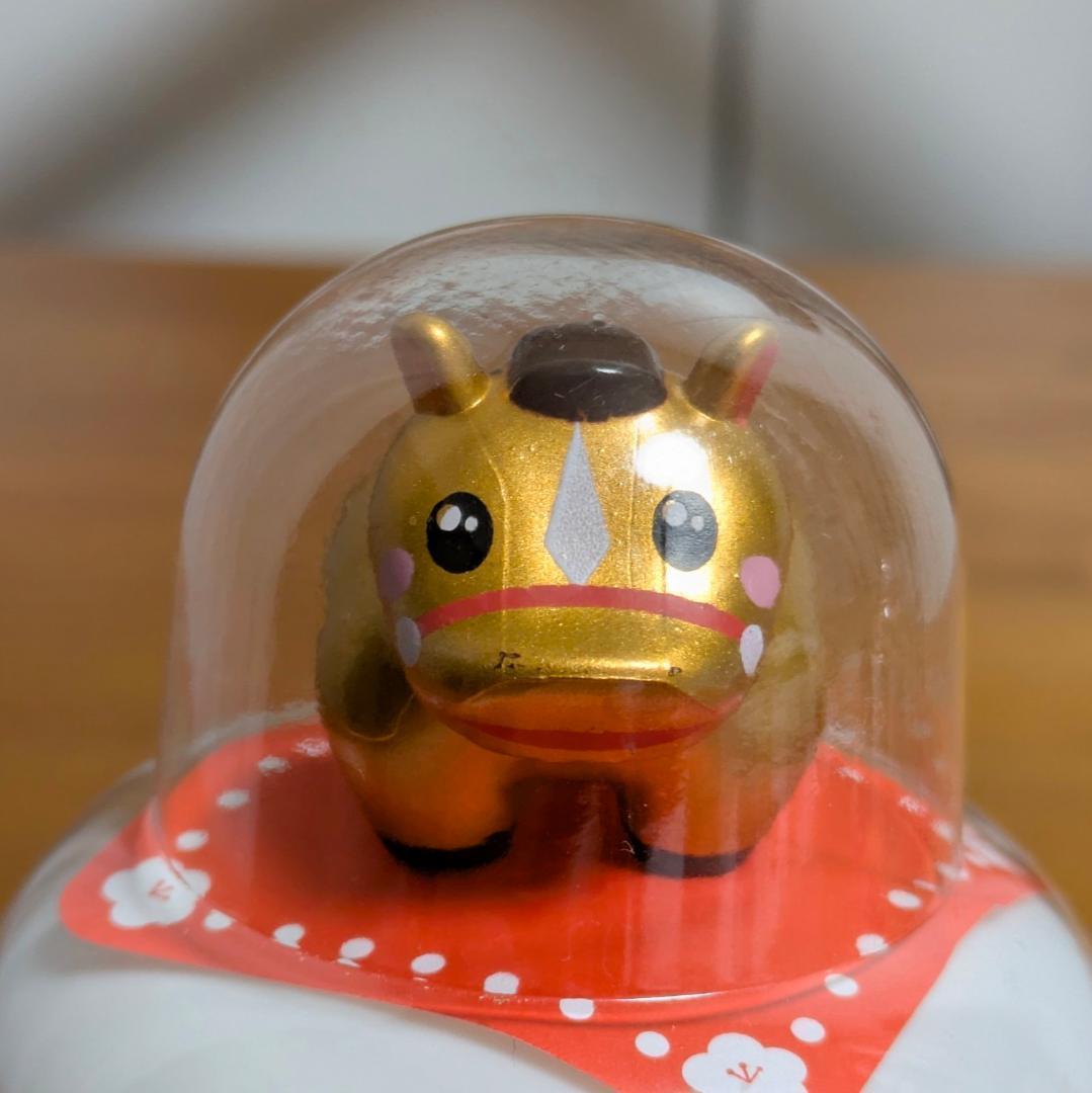未開封 たいまつ食品 鏡餅 フィギュア付き 2個セット 金馬 白馬 - メルカリ