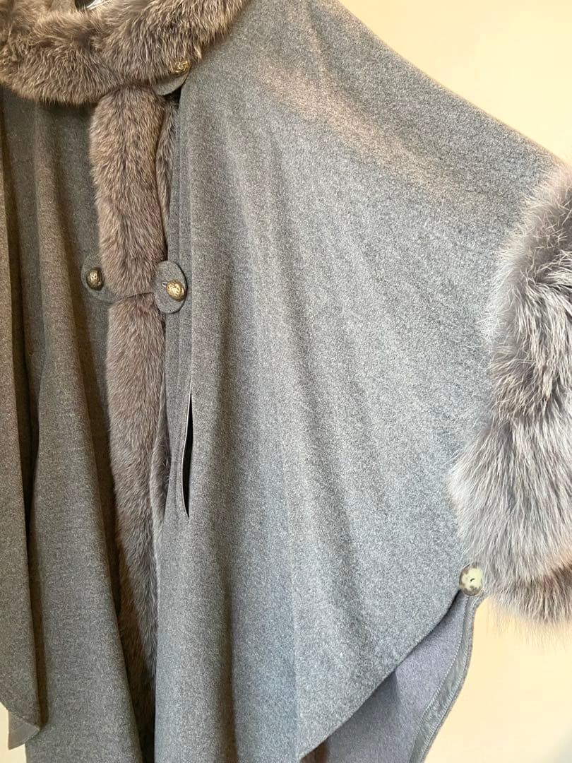 a*a様 美品TURKIS TUKKUポンチョ カシミヤ＆フォックスファー　コー