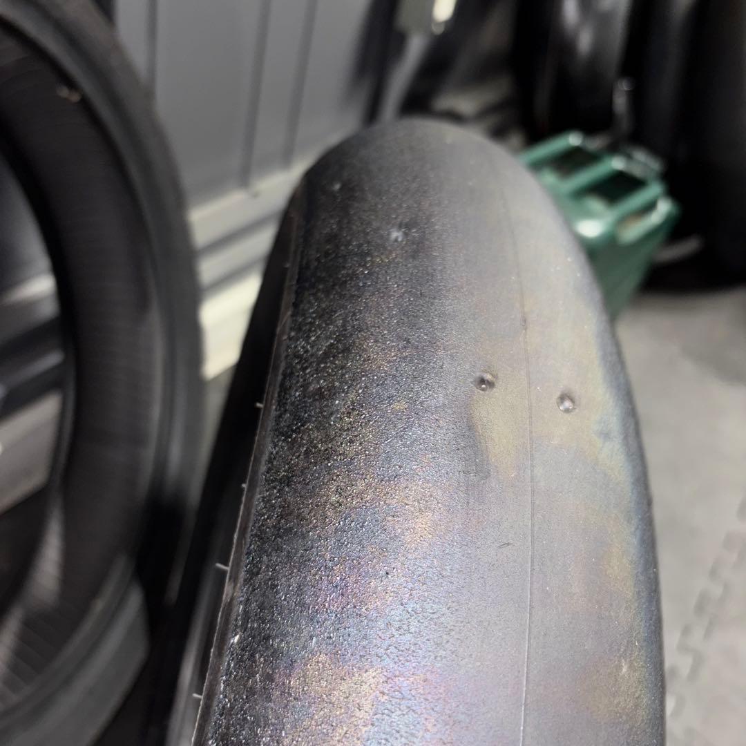 ピレリ　ディアブロスーパーバイク 110/70-R17 140/70-R17 ②