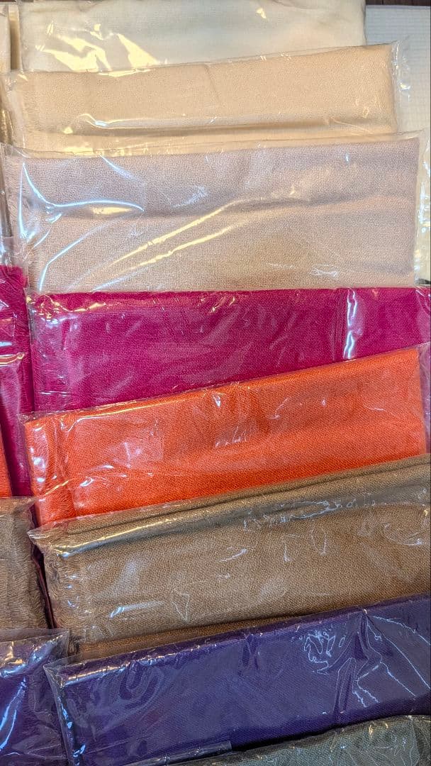 ネパール直輸入・カシミヤ100% ストール 22枚セット（11色×各2枚）