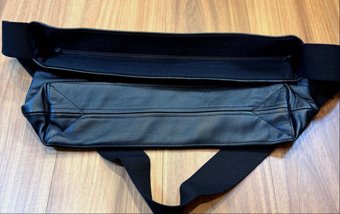 【新品未使用】ヨウジヤマモト ファスナー付き レザーショルダーバッグ