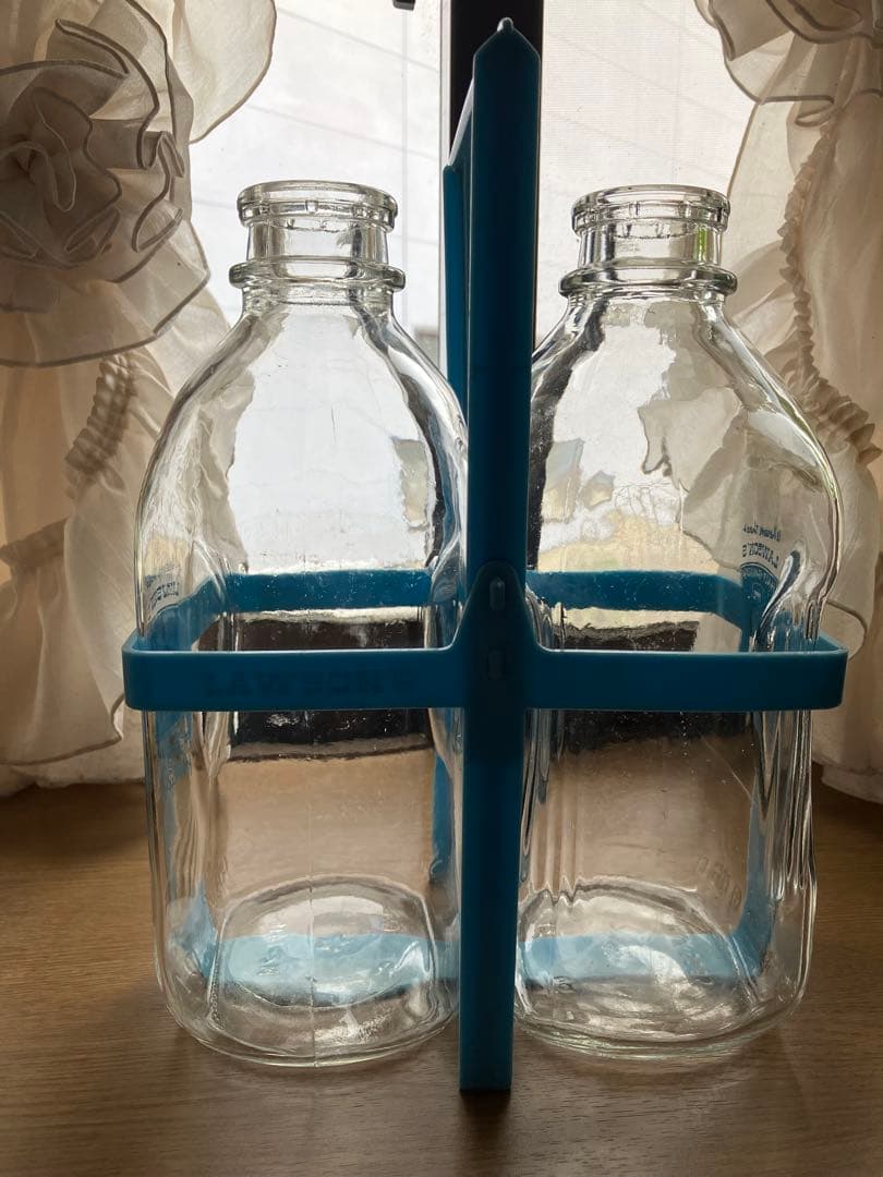 LAWSON’s ガラス瓶 2個セット ブルーキャリーケース付き