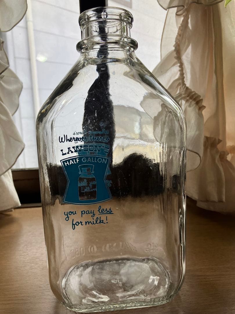 LAWSON’s ガラス瓶 2個セット ブルーキャリーケース付き