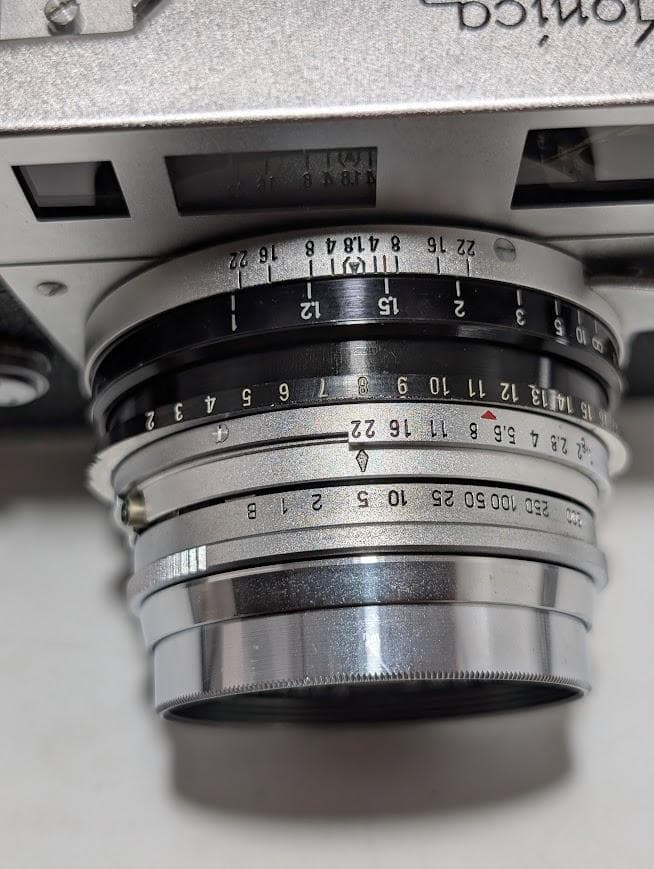 【外観・光学美品 完動品】KONICA ⅢA 50mm F1.8 フィルムカメラ