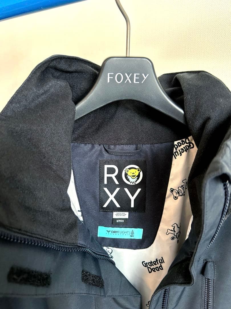 新品未使用　ロキシー×グレイトフル・デッドコラボ　スノボーウェア　ブラックM