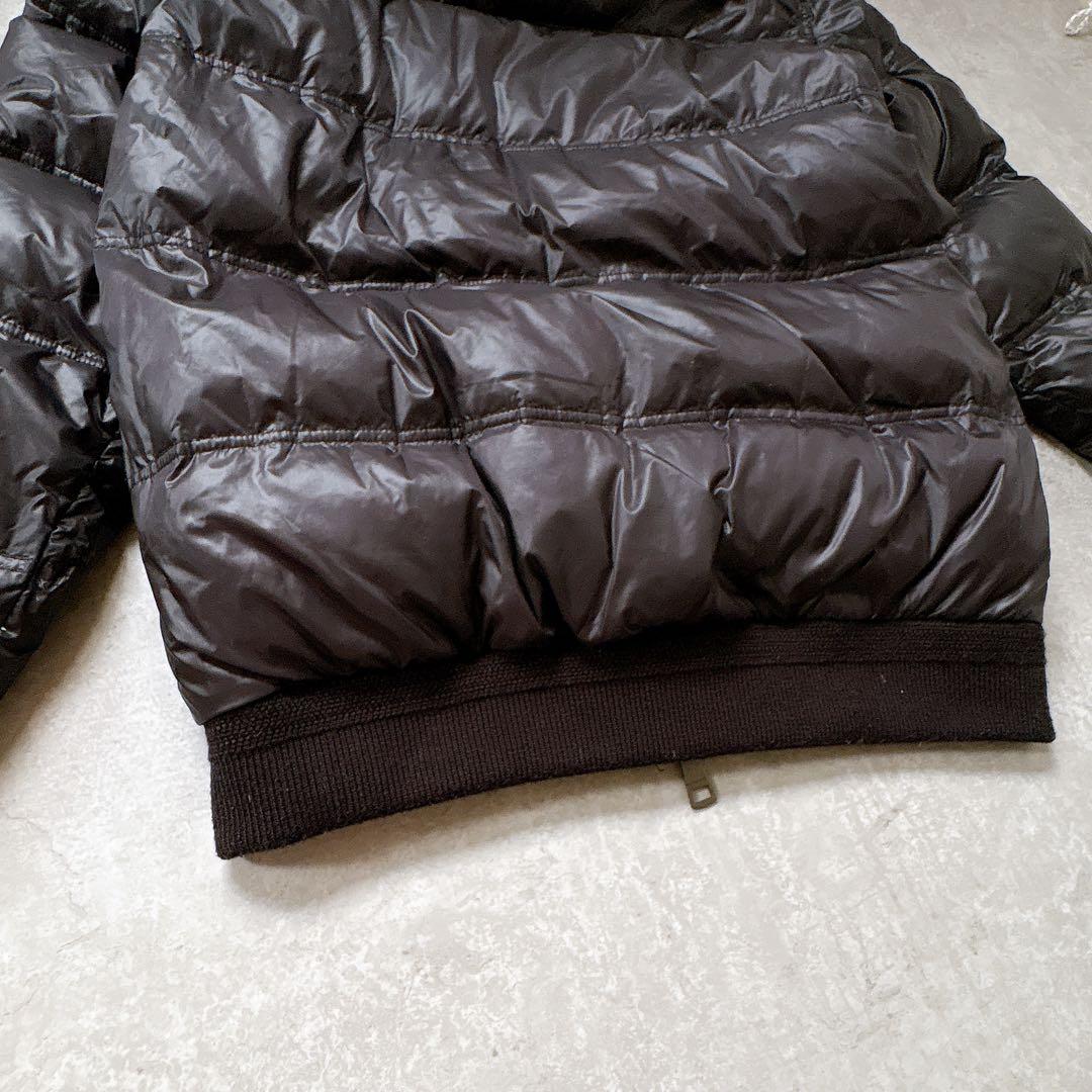 美品✨バーバリー　ノバチェック　ファー付フード 黒 ダウンジャケット　XL