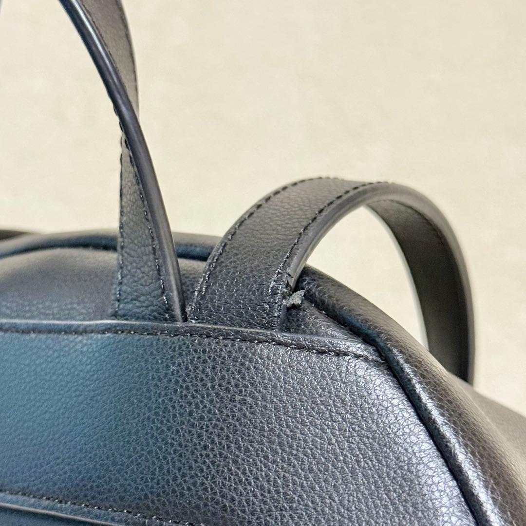 廃盤品 アニエスベー リュック レザー b.ロゴ プレート 黒 本革