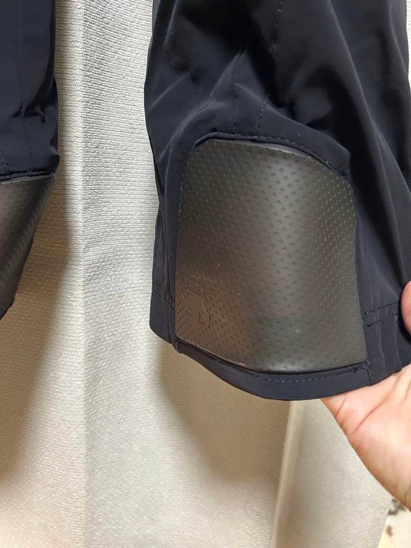 DESCENTE デサント スノーボードウェア スキーウェア 上下セット M