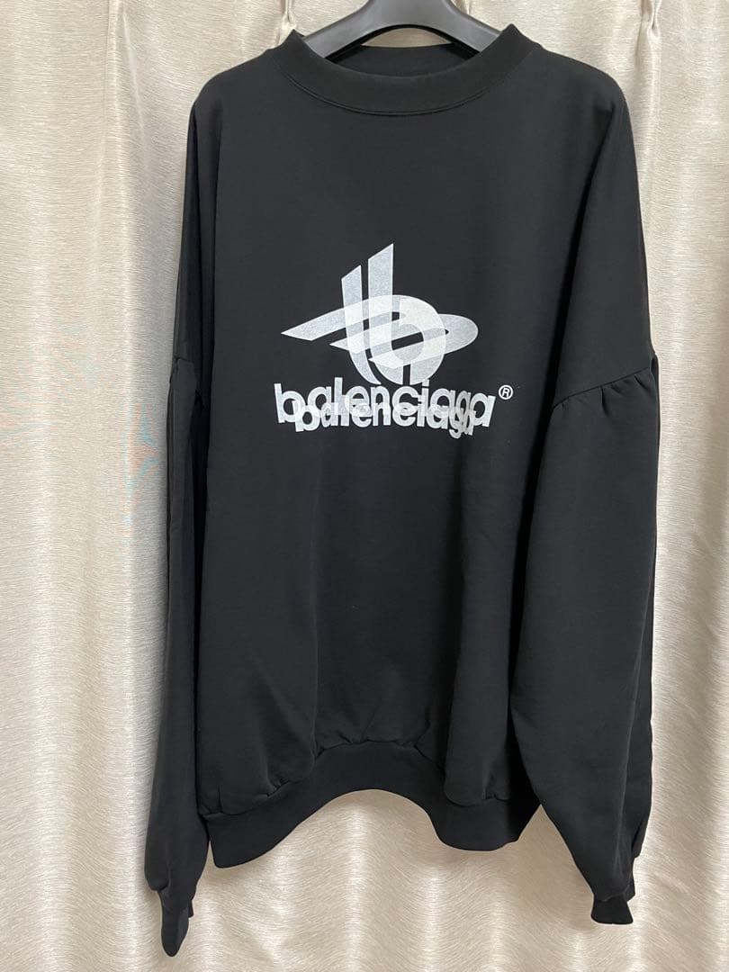 Balenciaga オーバーサイズ ロゴスウェット