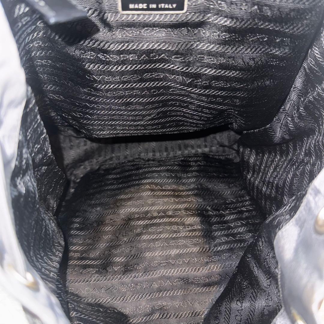 大人気✨プラダ リュック 三角プレート 巾着 バックパック カードあり グレー