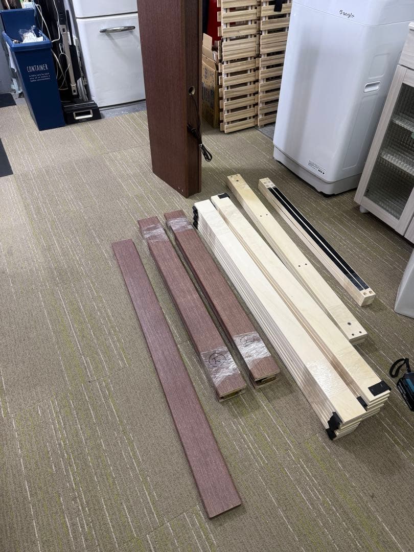 【洗浄消毒作業済】アイリス　セミダブルサイズ　ベッドフレーム