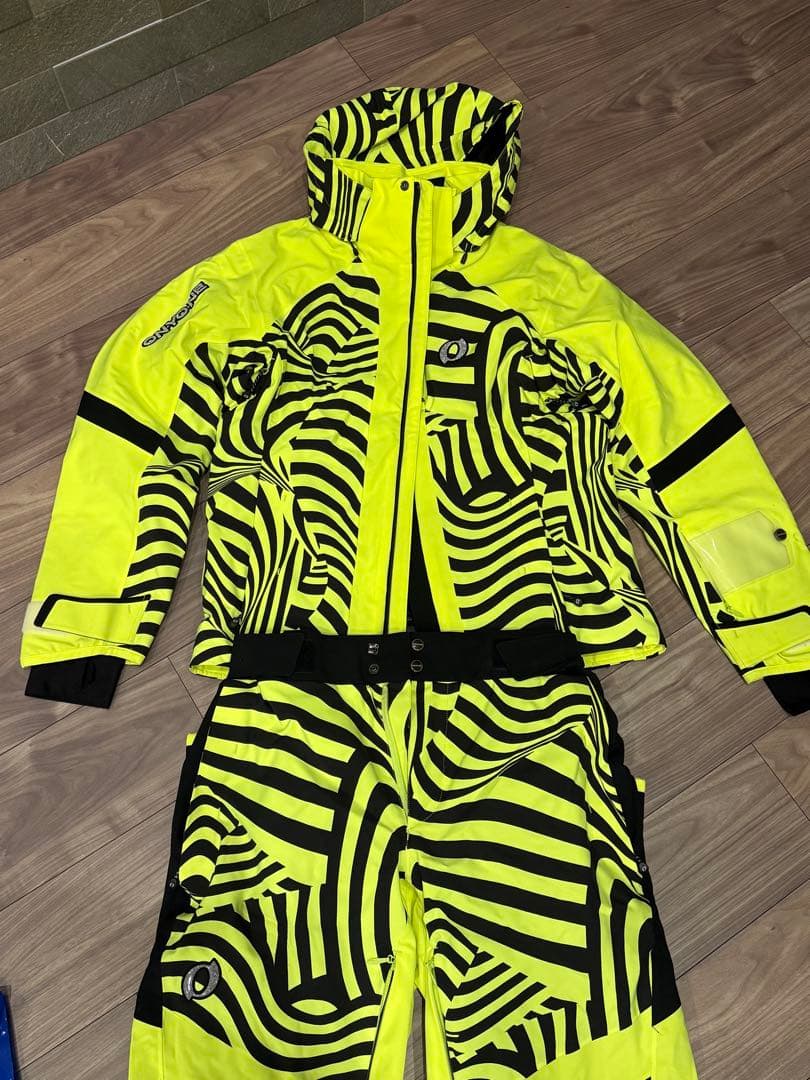 （希少）オンヨネ　スキーウェア 上下M サイズ　GAME ゼブラ柄