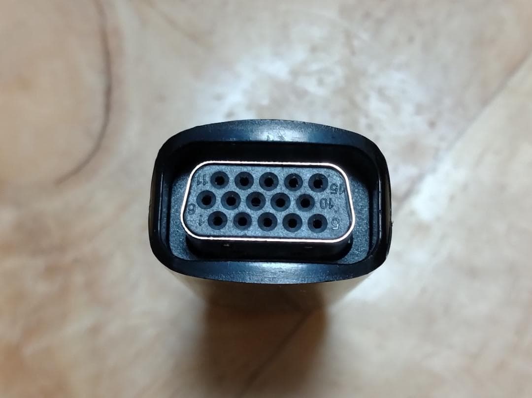 VersaPro Corei5-8265U SSD256GB＋VGA変換アダプタ