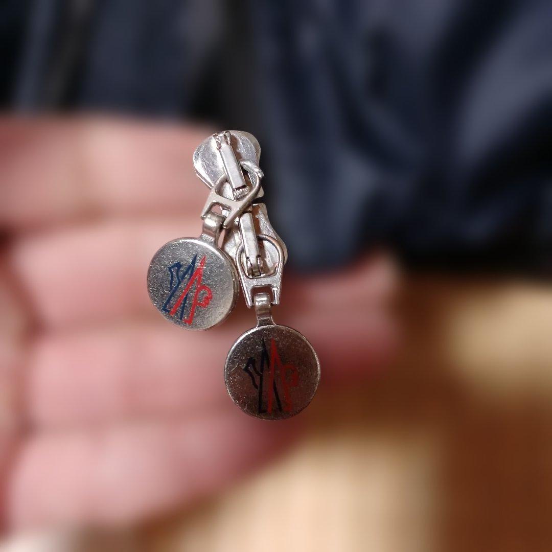 MONCLER ネイビー ダウンジャケット フード付きサイズ0