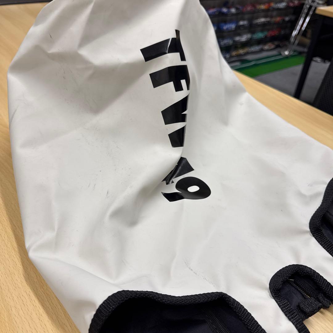 TFW49 ゴルフバッグ・ヘッドカバーセット