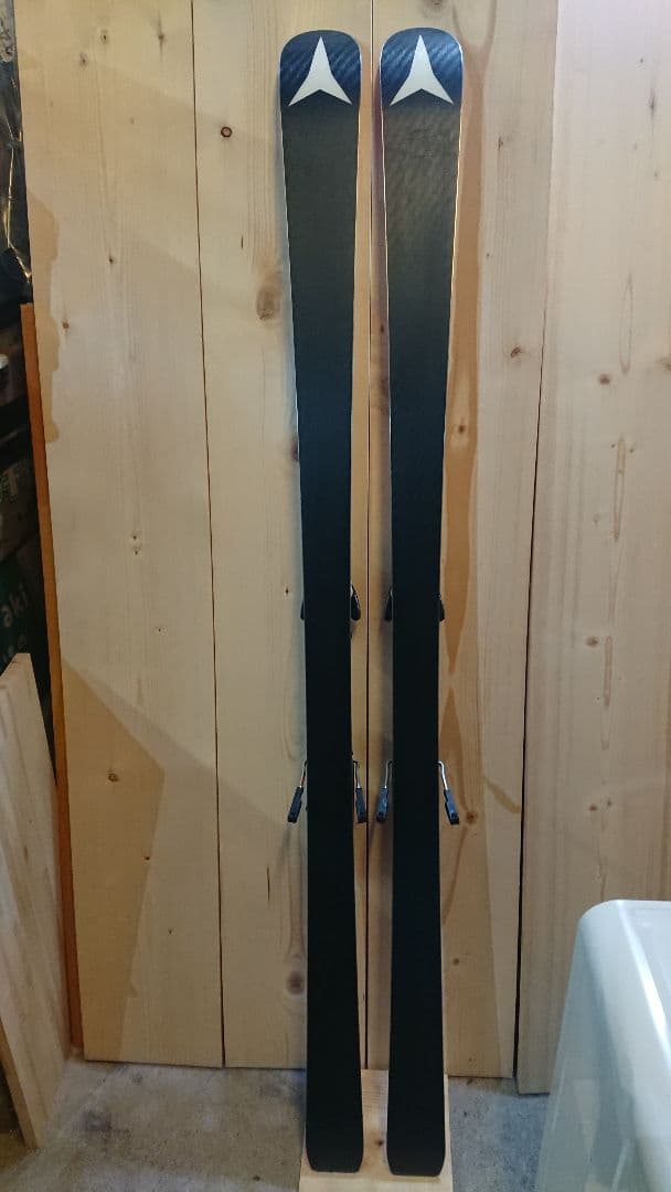 ATOMIC 159㎝ 調整範囲260～373㎜ジュニアGS アトミックスキー板