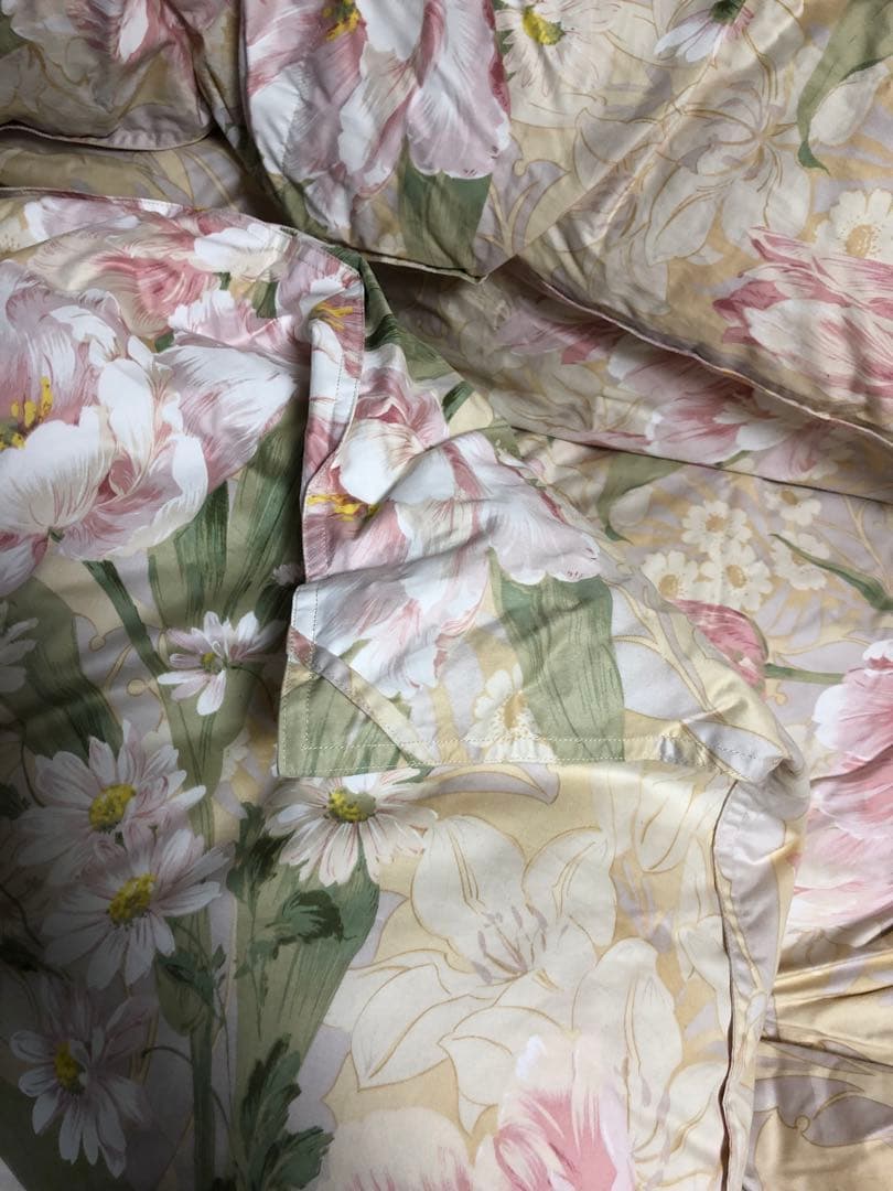 羽毛布団　ダウン93% 1.8kg ハンガリー産ホワイトグース　花柄　ダブル