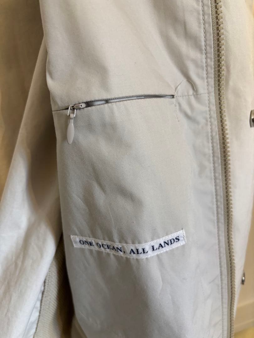 新品未使用】ナナミカ スプラッシュシェルコート L ライトベージュ