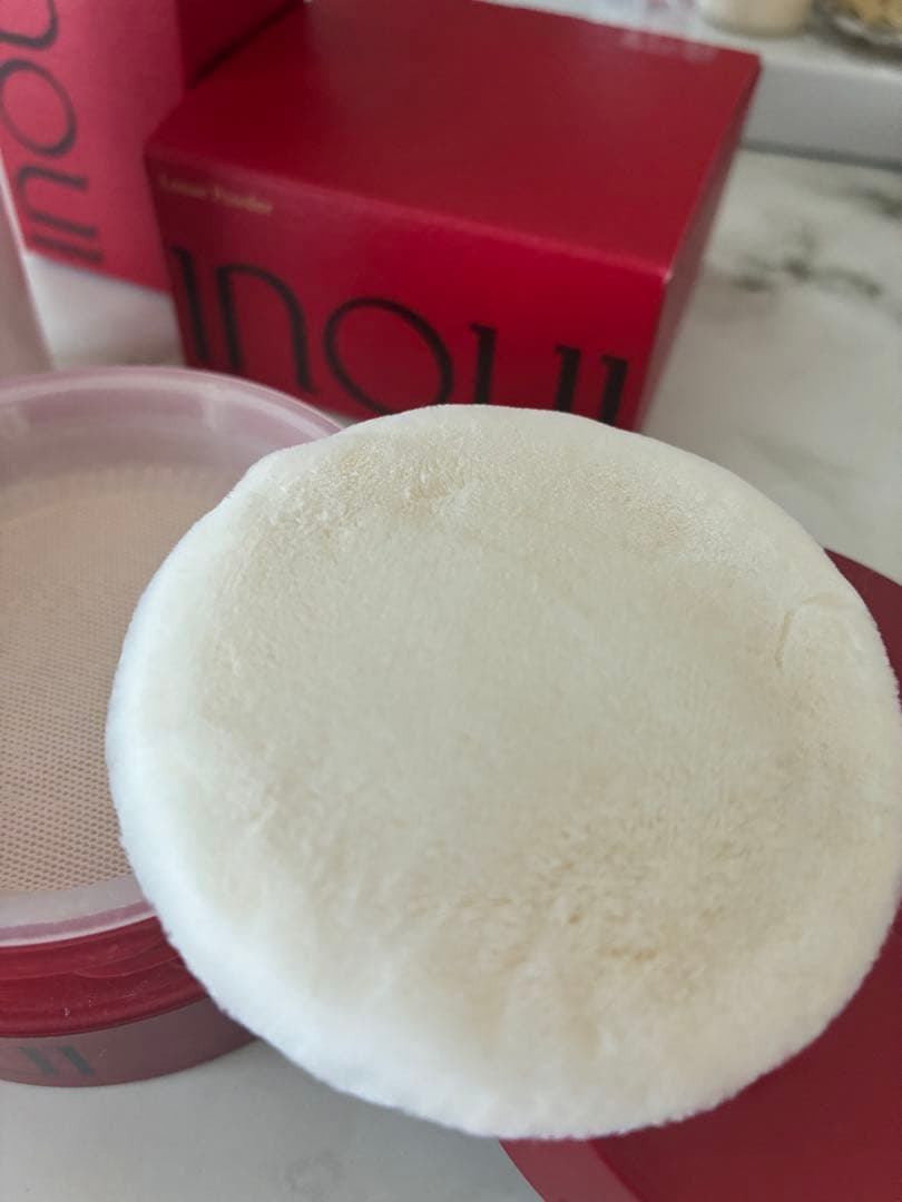 INOUI ルースパウダー 本体とレフィル付き