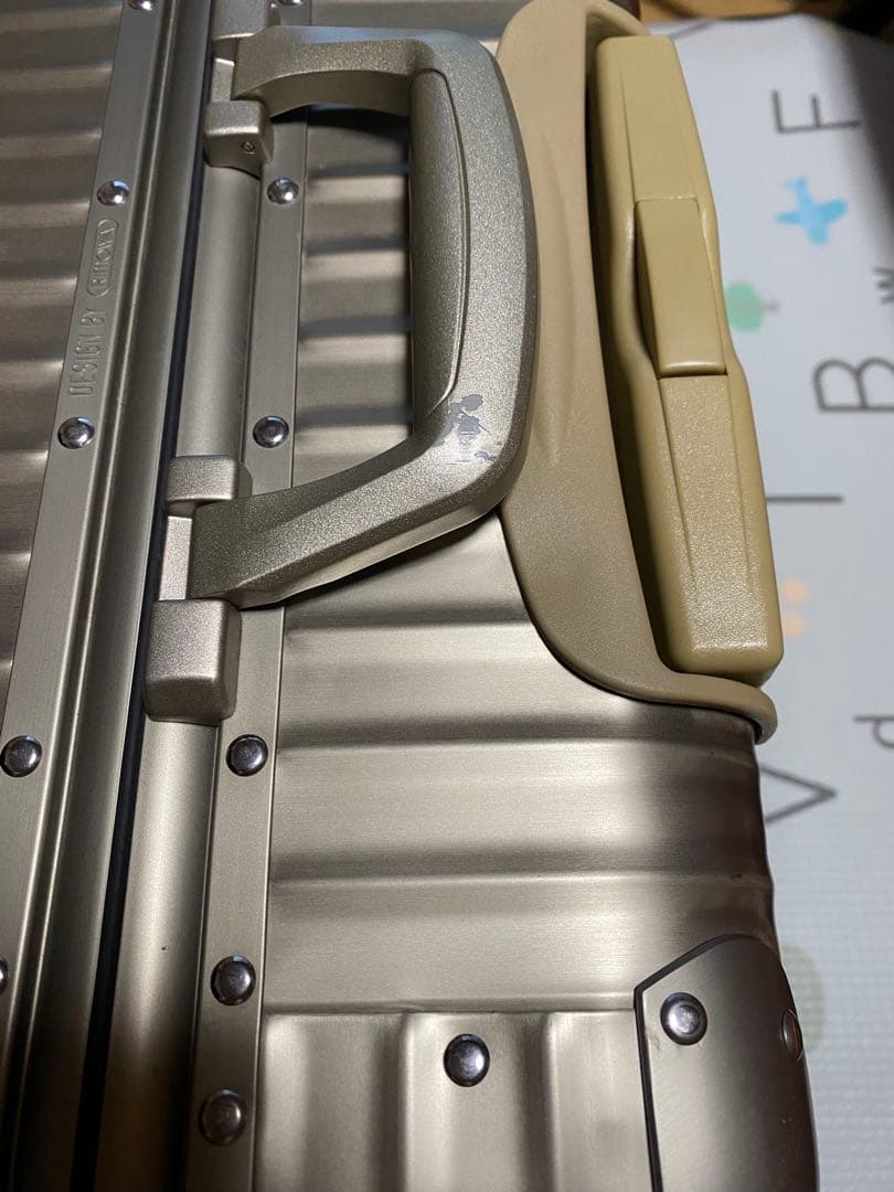 最終値下げ】リモワ トパーズ チタニウム 64L 4輪 TSAロック チェック