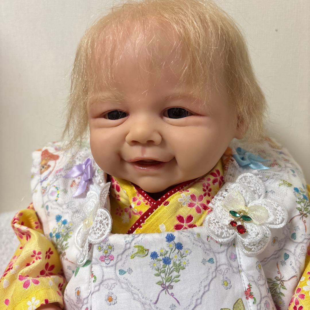 リボーンドール　かわいい笑顔の子（ビビアン）
