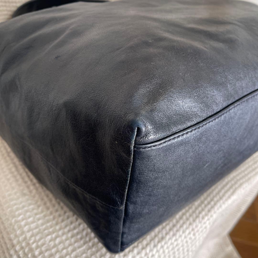 ◇ genten ゲンテン バッジョ2wayレザーショルダーバッグ ネイビー ◇