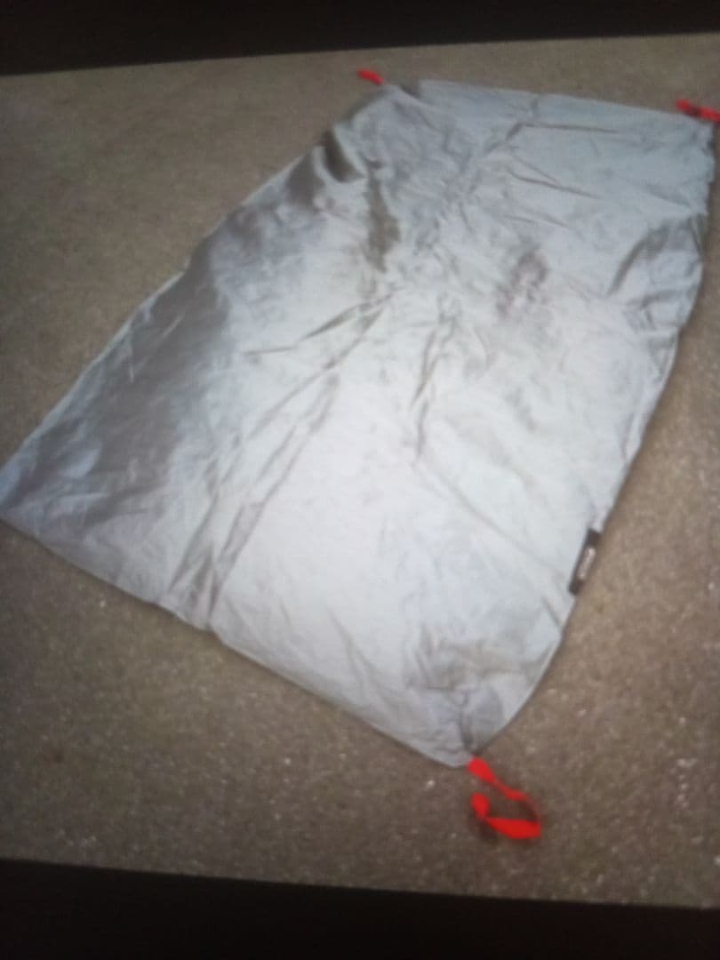 ソロキャンプにオススメ5点セットです テントやテーブル、焚き火台など