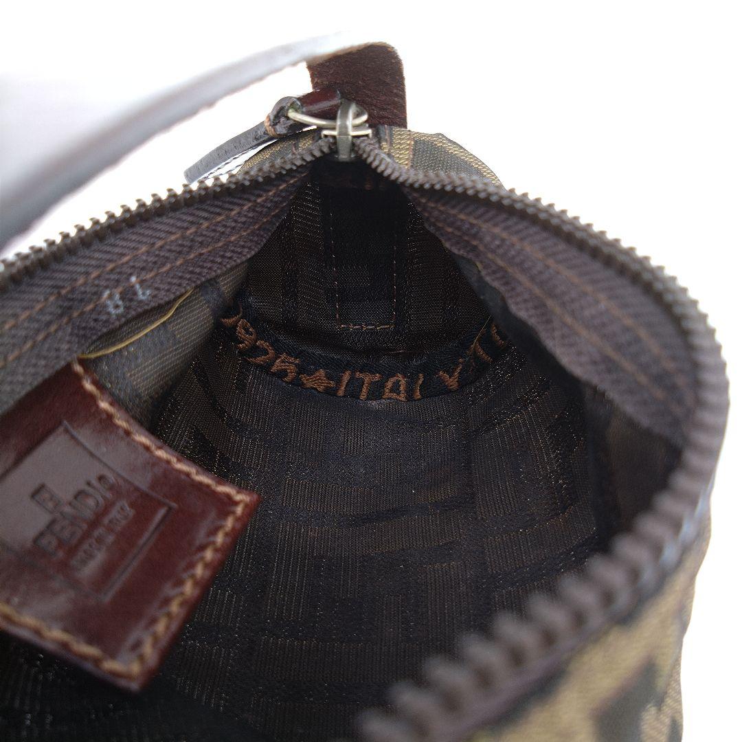 FENDI ズッカ柄 レザー アクセサリーポーチ ペンケース 人気 フェンディ