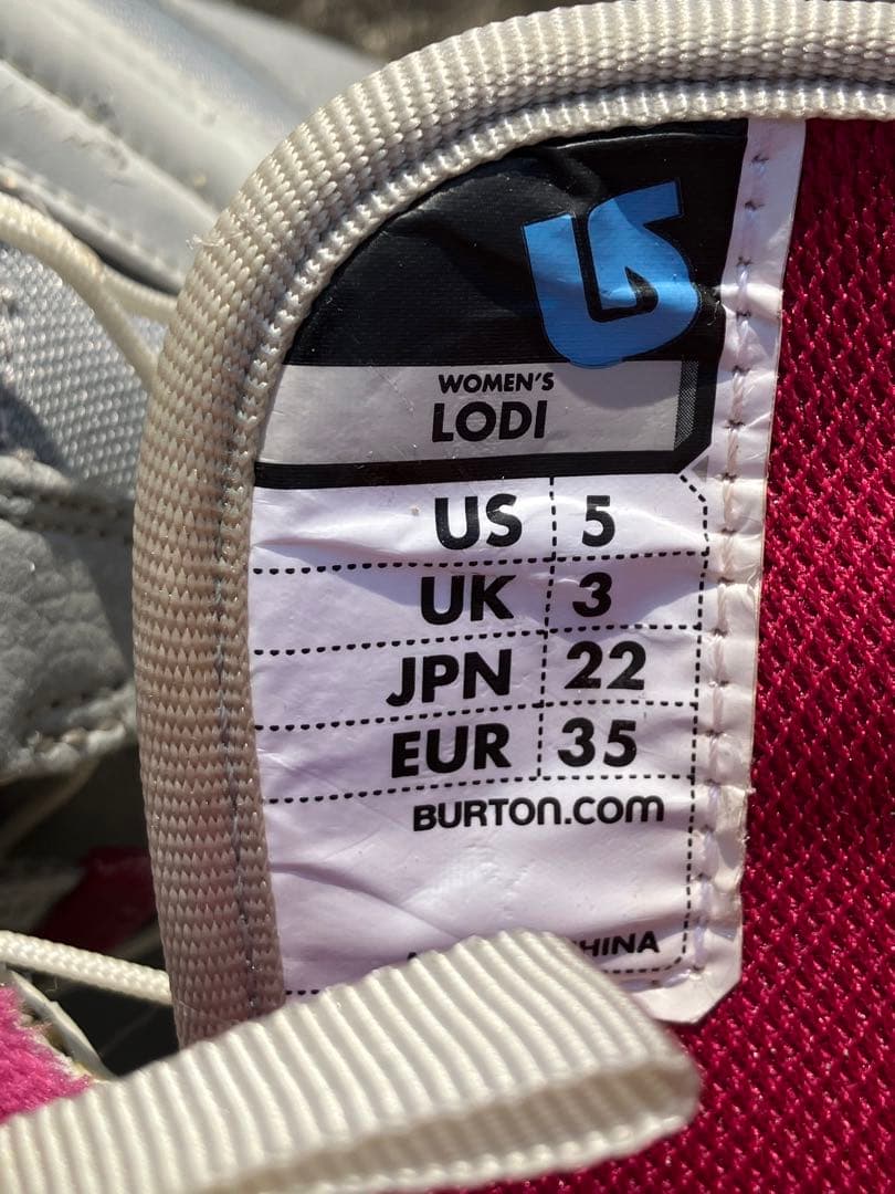 じーのSP UNITED 子供用バインディング&Burton 22㎝ブーツ