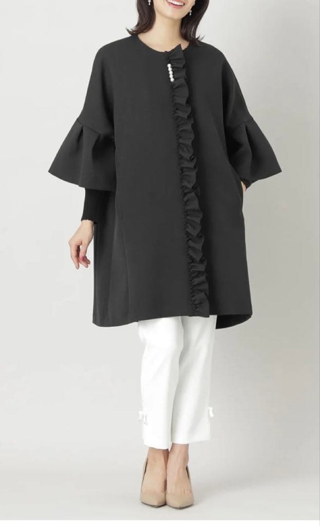 昨年春物タグ付未使用♡tobechicベルスリーブケープ