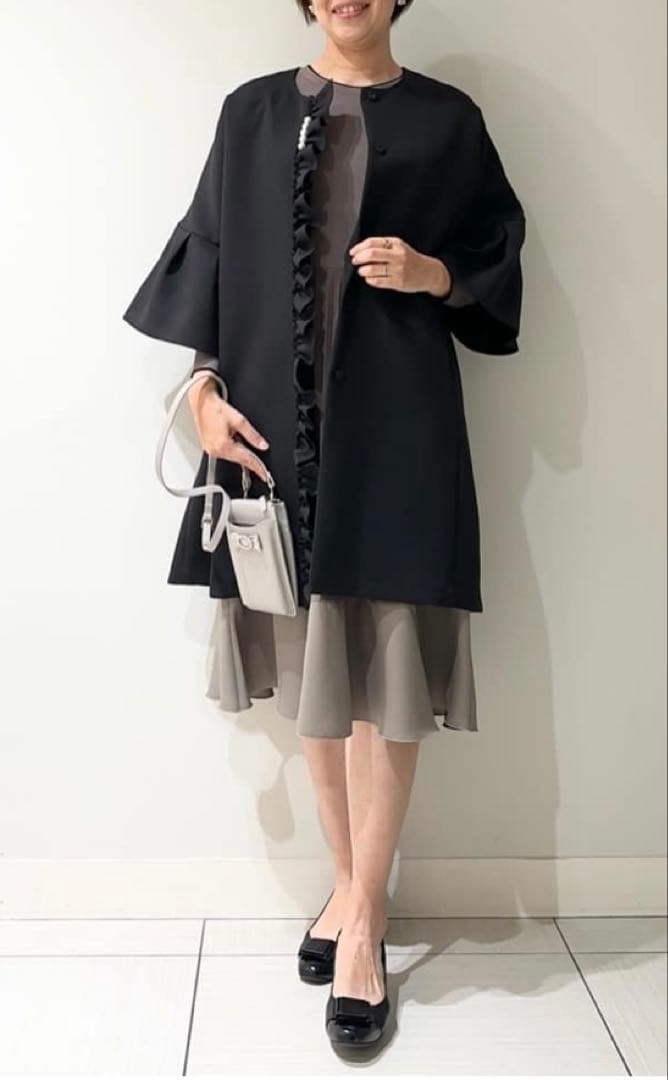 昨年春物タグ付未使用♡tobechicベルスリーブケープ