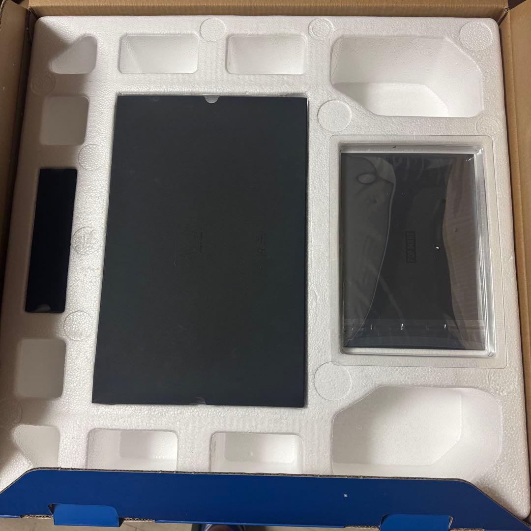 POPMART オプティマス・プライム × MOLLY 限定999体