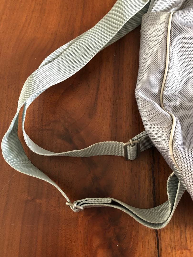 イッセイミヤケグレー メッシュバックパックレア美品軽量希少個性的オシャレ斜め掛け