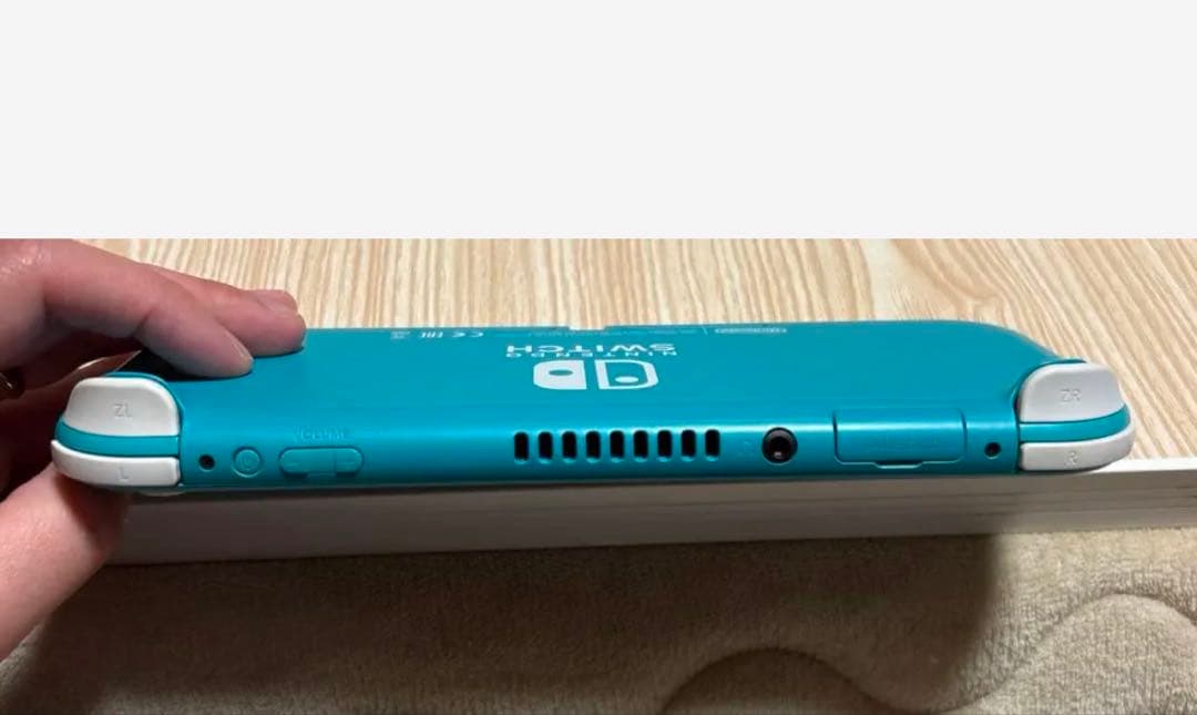 T*i様 SDカード ケース付き　Nintendo Switch Lite