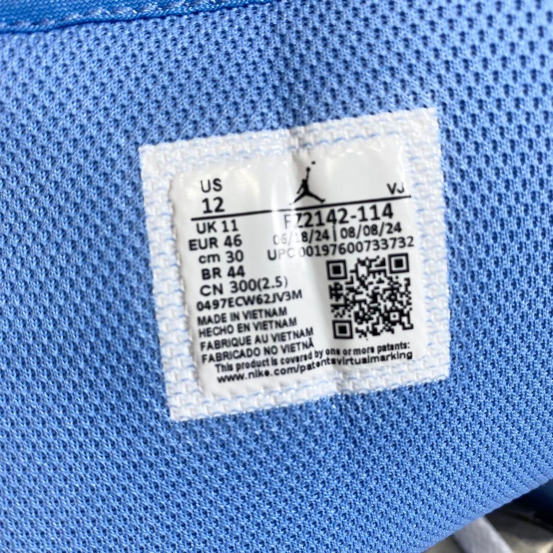 極美品】AIR JORDAN 1 MID SE ハイカット 紐 箱付き - メルカリ