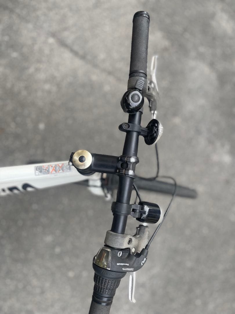 DESTINO クロスバイク ホワイト 700C オートライト - メルカリ