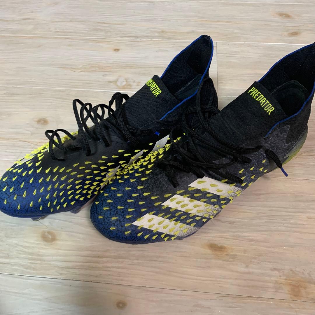 adidas Predator サッカーシューズ スパイク