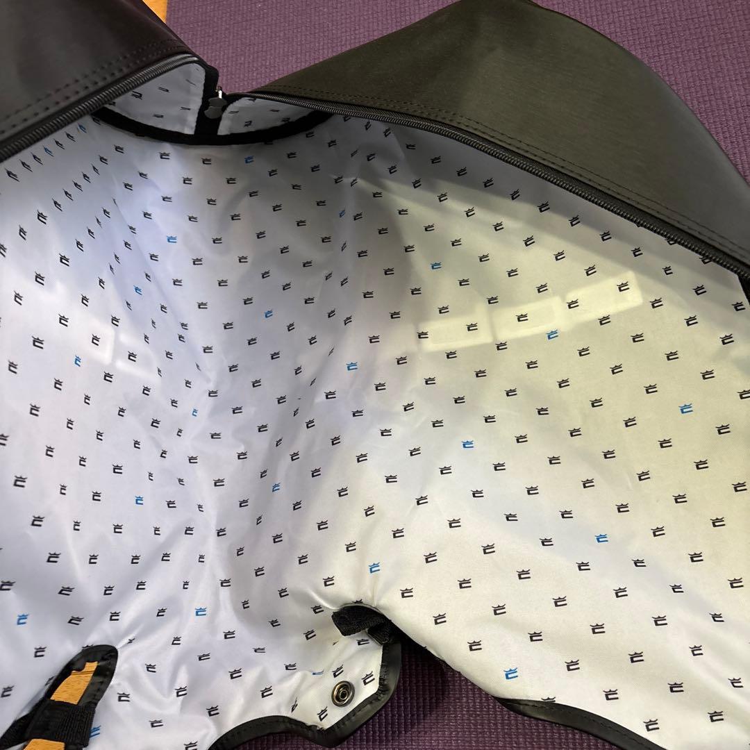 リッキーさん専用Cobra Vessel スタンドゴルフバッグ 黒/白