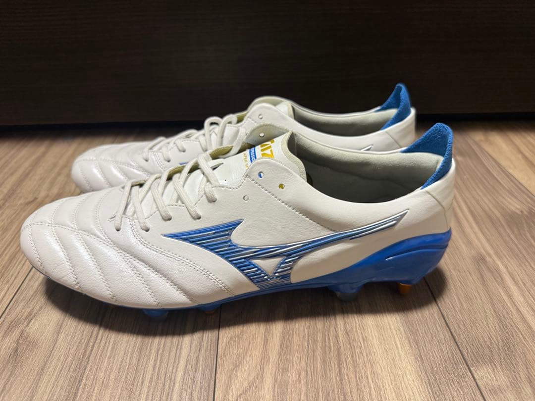 日本未発売品　新品　モレリアネオ4 MIX 取り替え　28.5 SG