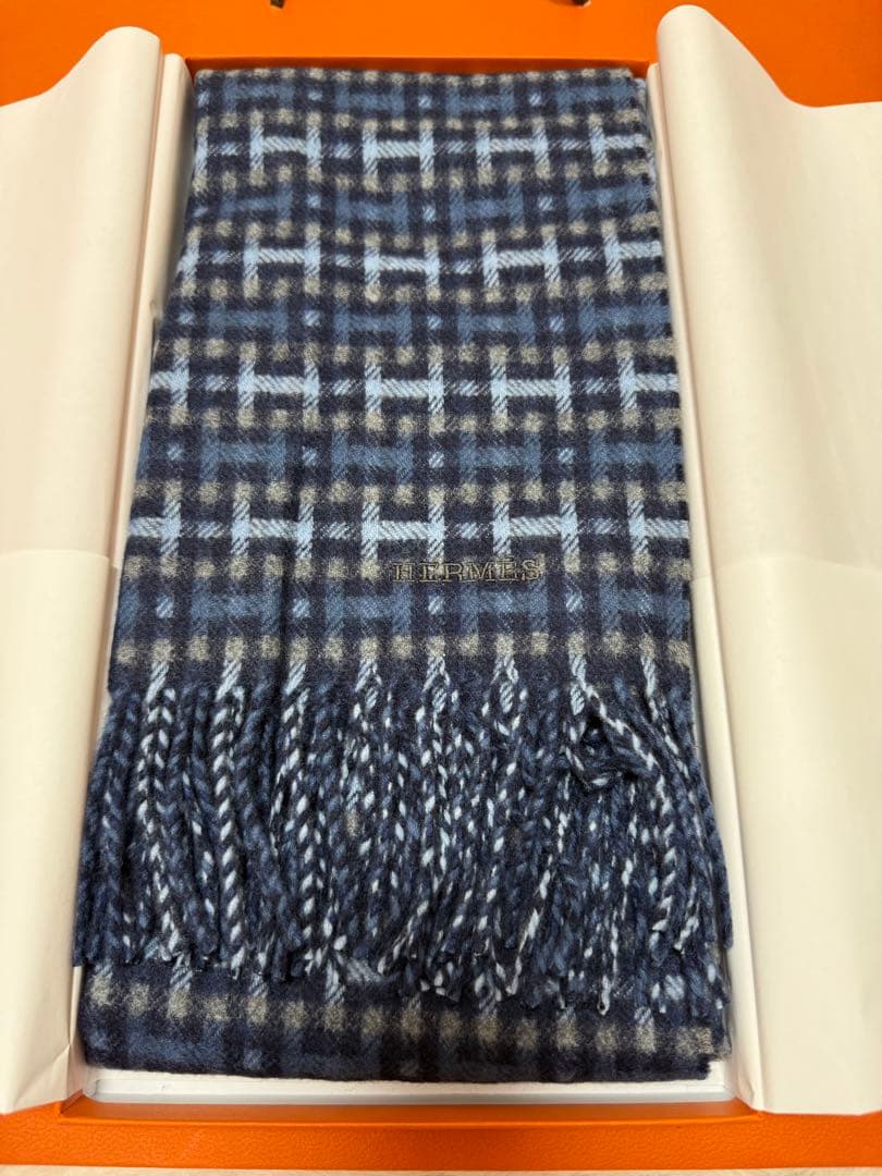 新品未使用　エルメス　HERMES カシミアマフラー 《Hエコセ》　ネイビー
