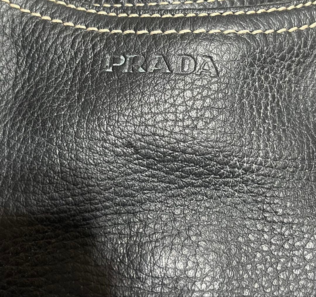 プラダ　ハンドバッグ　トートバッグ　レザー　黒【2026.1.7追記あり】