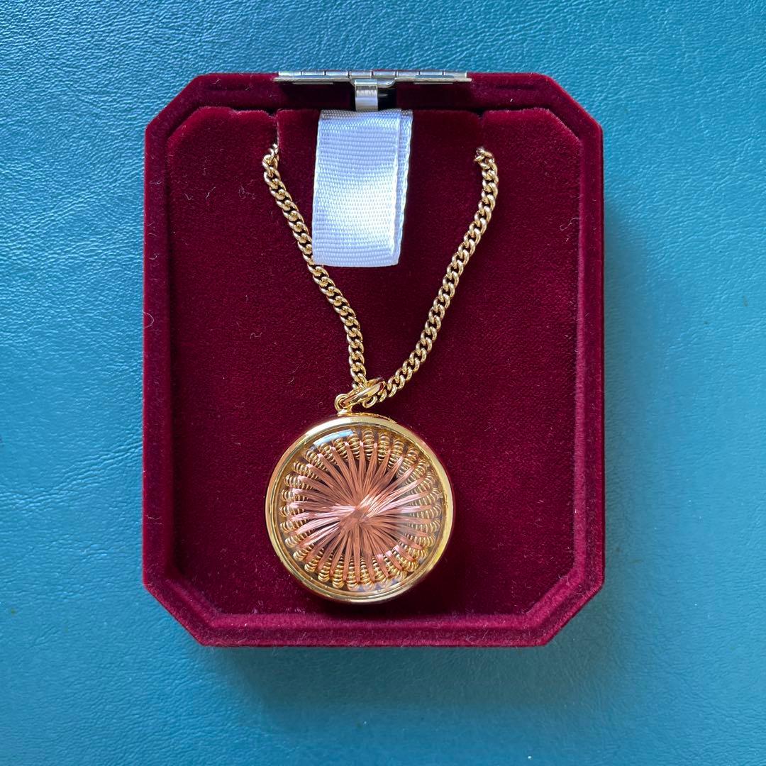 ゴールド・プラズマ円形ペンダントネックレス