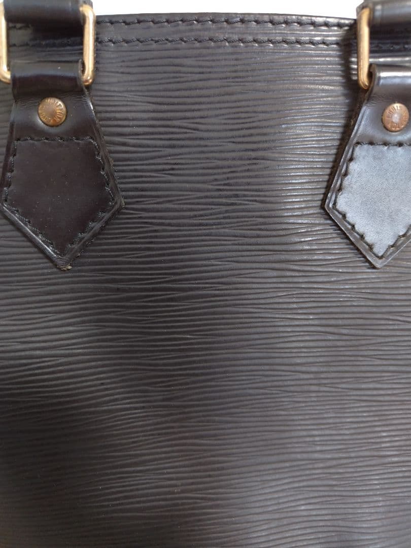 ルイ・ヴィトン　エピレザー ブラックハンドバッグ