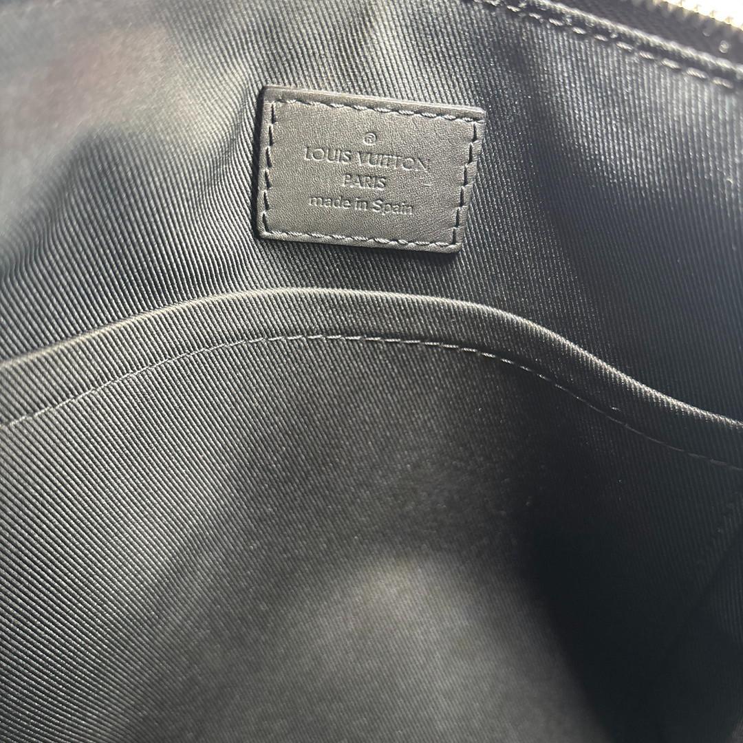 新品同様 ルイヴィトン ダミエアンフィニ ディスカバリーメッセンジャーPPM 黒