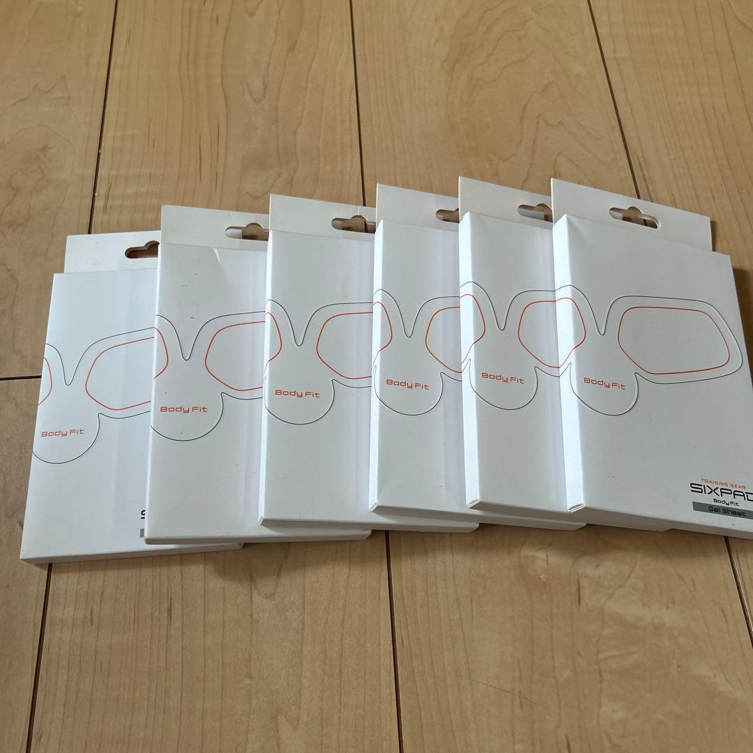 天心ショップさん専用SIXPAD B Fit 2枚入りを10箱とアブズベルト2箱