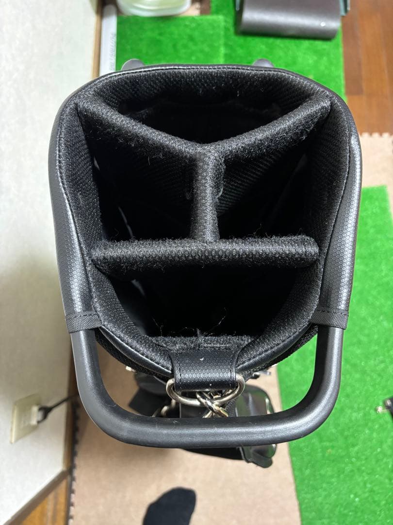 ブリヂストン　ゴルフ　キャディバッグ ホワイト・ブラック・レッド　スタンド式