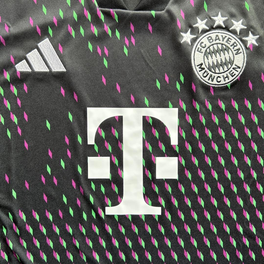 正規品新品☆バイエルンミュンヘン23/24アウェイユニフォームMサイズ